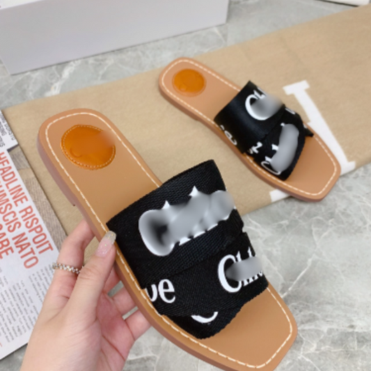 C SANDALS