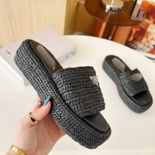 P-WEDGE SANDALS