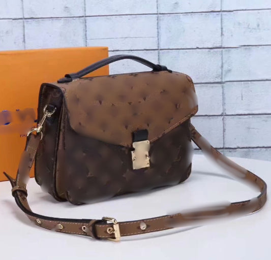 LV CROSSBODY 100