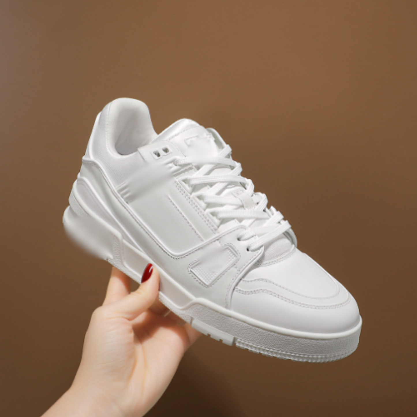 LV-SNEAKERS