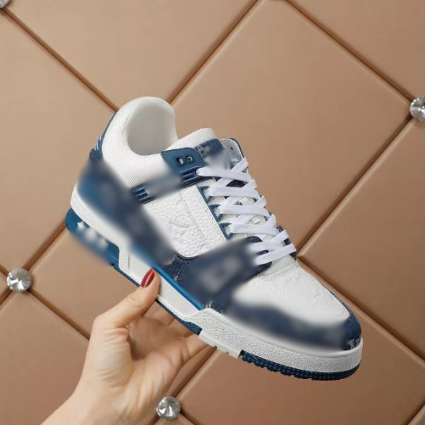 LV-SNEAKERS