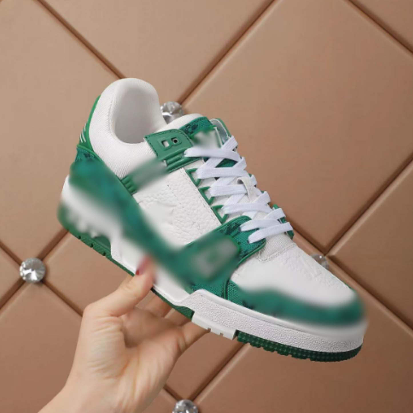 LV-SNEAKERS